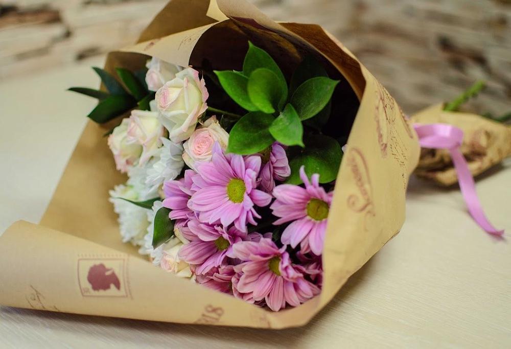 Букет цветов из: Розы и Хризантемы в Костромской