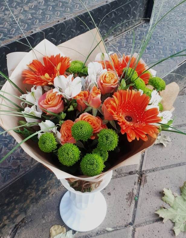Букет цветов из: Герберы, Хризантемы, Альстромерии и Розы в Костромской