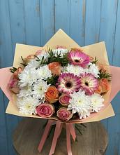 Букет цветов из:  Розы, Герберы и Хризантемы в Костромской