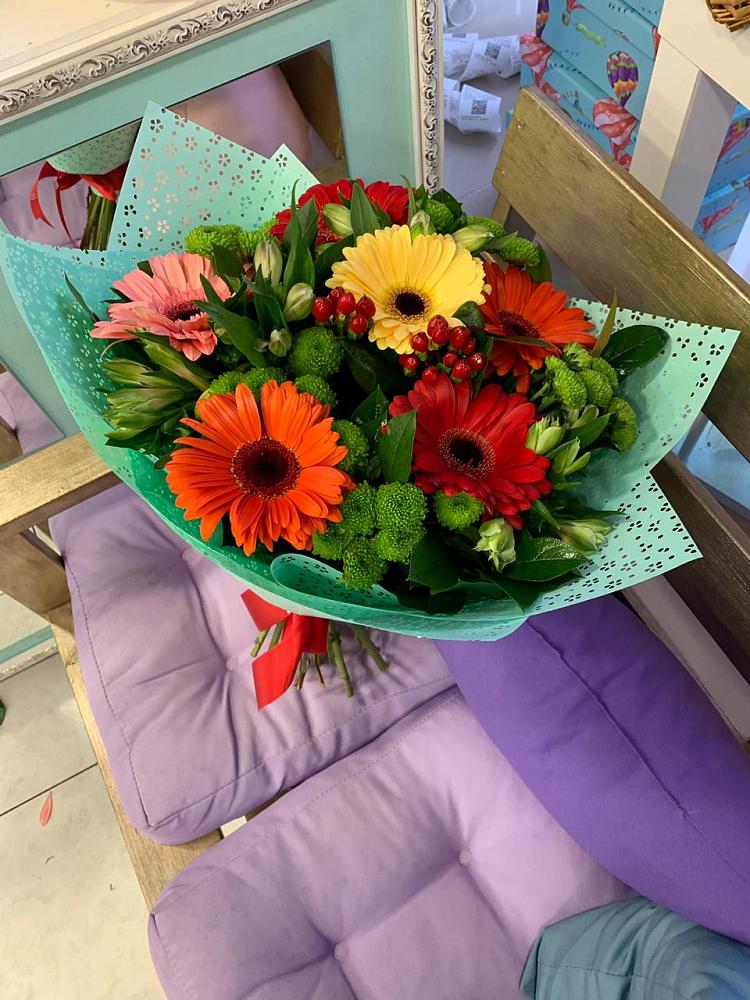 Букет цветов из: Герберы, Хризантемы и Альстромерии в Костромской