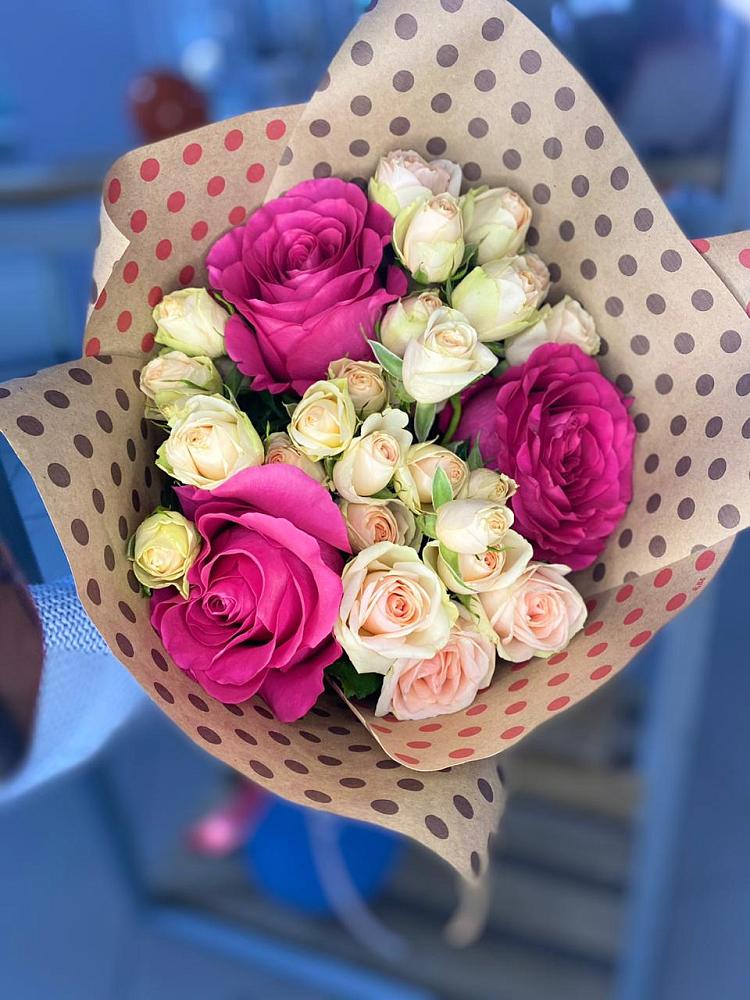 Букет цветов из: Розы в Костромской