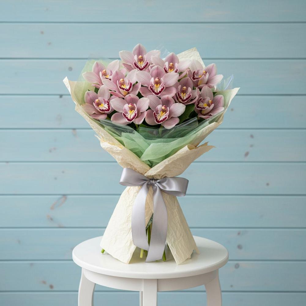 Букет цветов из: Орхидеи и Розы в Костромской