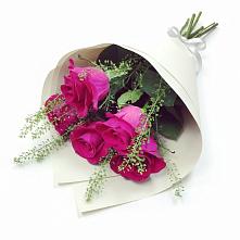 Букет цветов из:  Розы в Костромской