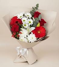 Букет цветов из:  Розы, Хризантемы, Герберы и Лилии в Костромской