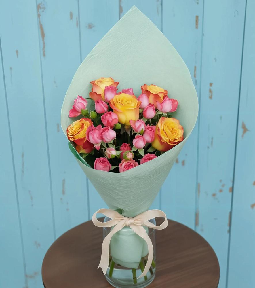 Букет цветов из: Розы в Костромской