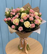 Букет цветов из:  Розы в Костромской