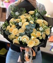 Букет цветов из:  Розы и Лизиантусы #REPLACE_PRED# Костромской