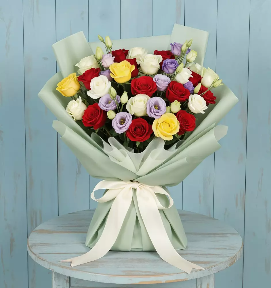 Букет цветов из: Розы в Костромской