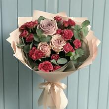 Букет цветов из:  Гвоздики и Розы в Костромской